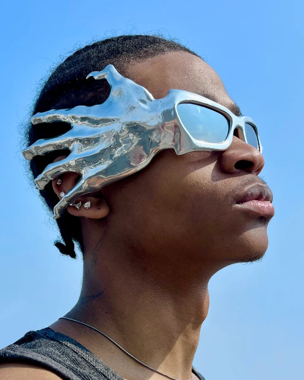 👾Monster Hand Sunglasses - Your new favorite weird accessory!🔥